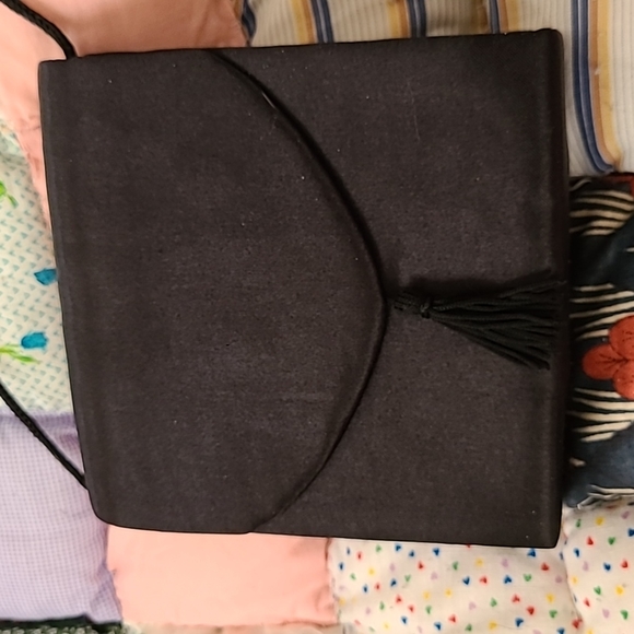 Small Satin Snap Front Black Cocktail Purse New Without Tags - Picture 2 of 6